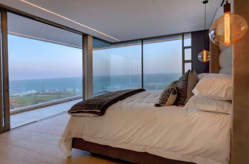 4 Bedroom Property for Sale in Mossel Bay Central Western Cape